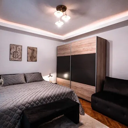 Ferienwohnung La Garcon Brașov Exterior foto
