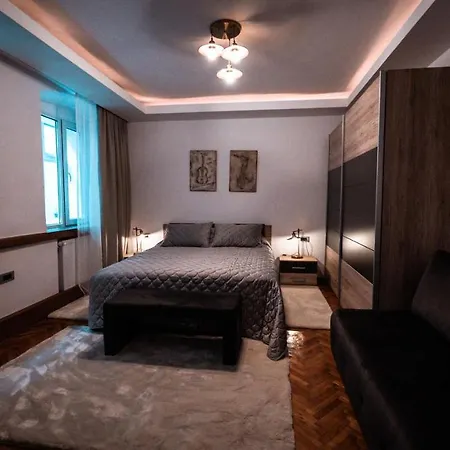 Ferienwohnung La Garcon Brașov Exterior foto